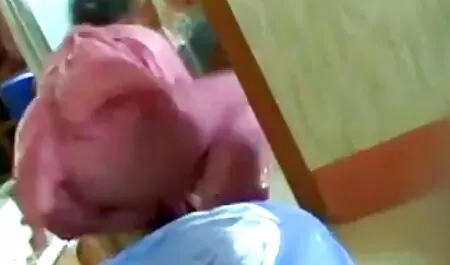 Bác sĩ phụ khoa phim xxx nhật bản với cẩu thả làm tình với một cô gái trẻ