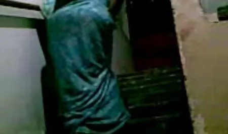 Vâng, mật ong, chúng ta sẽ fuck you hoặc là bạn sẽ biến mình trong một học? xxx nhật