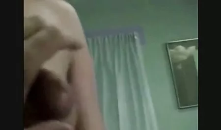 Đẹp cô gái với bộ ngực lớn, niềm đam mê với hai phim xxx nhật khổng lồ và khiêu vũ với nó l. trên hàng đầu