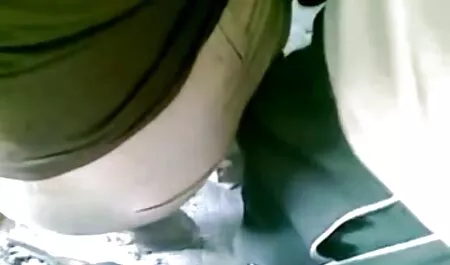 Khi một người đàn ông xuất xx video nhat ban hiện trong Nhà của hai đồ, một trong số họ đột nhiên trở về và muốn làm tình với anh ta, và mặc dù các cuộc biểu tình của một nửa khác, cô có một anh chàng và bắt cóc đâm vào âm đạo với anh ta.