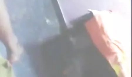 Một ucraina trẻ đã đi sex xxx nhật bản vào khoang và ra khỏi sự nhàm chán quyết định giết một giám đốc.