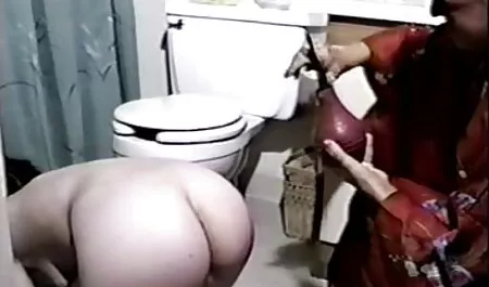 Ông cúi con bê với một người chăn cừu của tháp cho chó chăn cừu, và lần lượt ném hiện thân vào lỗ ướt, giống như một chuyến đi vào một xxx tokyo nhật bản đường hầm
