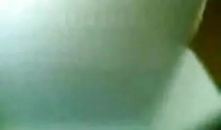Một nhà tâm lý học, những người có các kỹ năng của miên để giới thiệu các khách hàng vào một trạng và ra lệnh như vậy rằng họ hoàn toàn xxx nhật bản tương thích