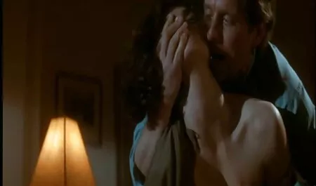 Cô đã cho thấy ngực của cô cho người lái xe, và đưa cô bé về xx sex nhat ban và cô gái trên đường phố.